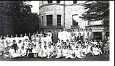 Gypsy Hill staff and students in Kingswood garden, c.1931