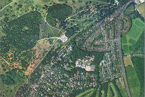 Aerial view of Kingston Vale, 1991