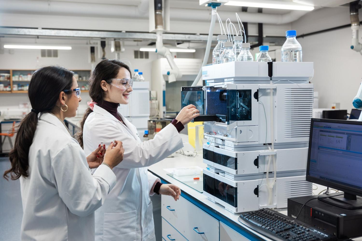 Pharmaceutical and Chemical Research MRes | Kingston University London